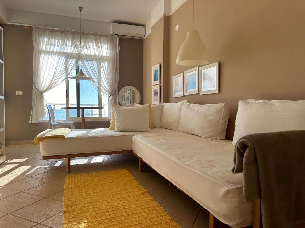 Beach View! Seaside Apartment Durrës Extérieur photo